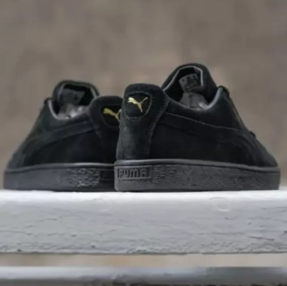 Men PUMA Suede Classic XXL Men's running training shoes black/gold